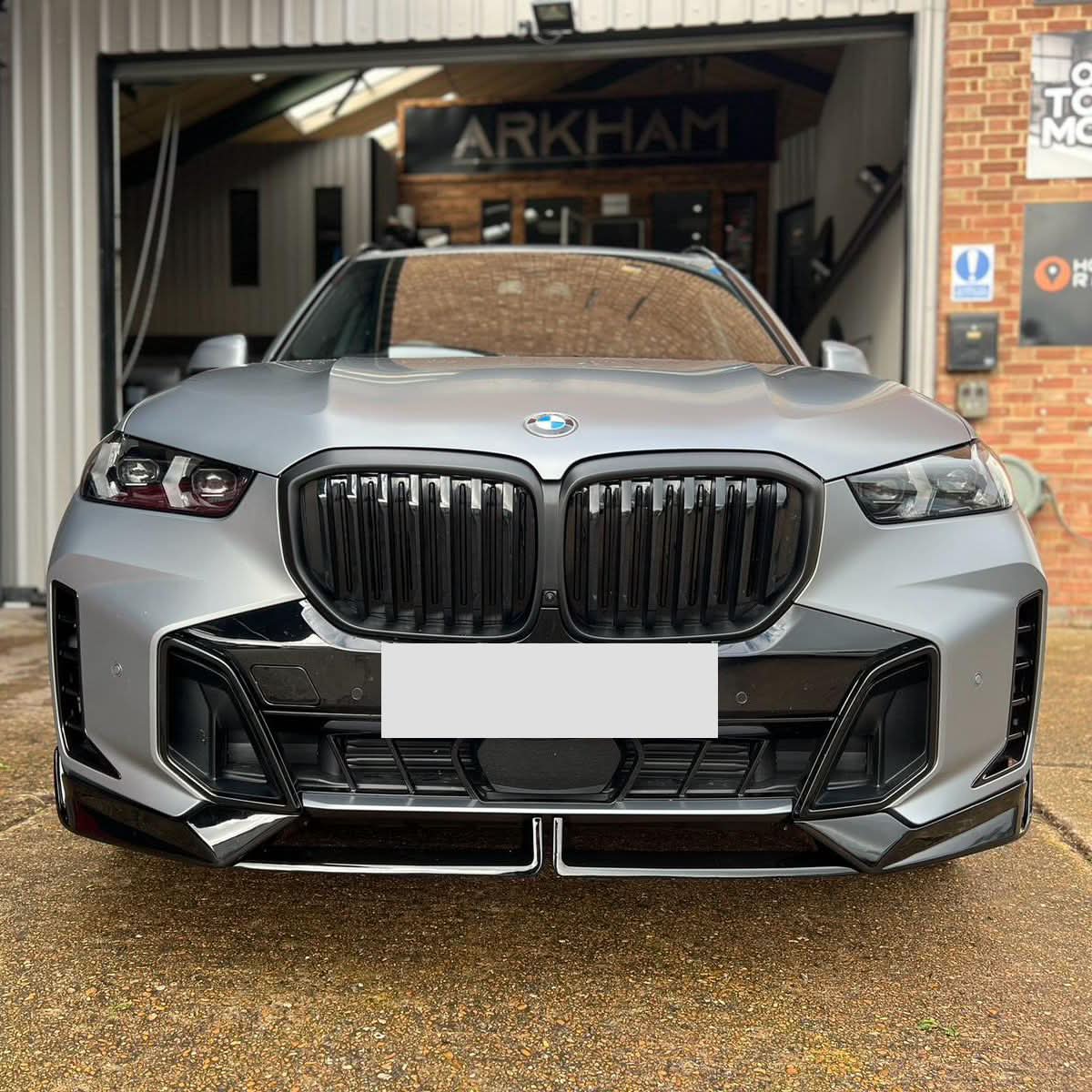 Gloss Black Body Kit 1 Splitter for BMW G05 LCI X5 23-Present