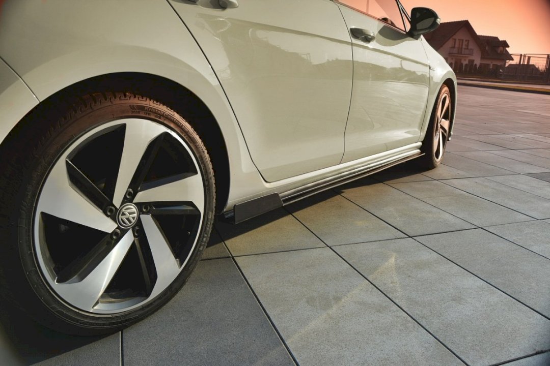 Maxton Design - Aftermarket  RACING SIDE SKIRTS DIFFUSERS VW GOLF GTI 7.5 (2017-19)