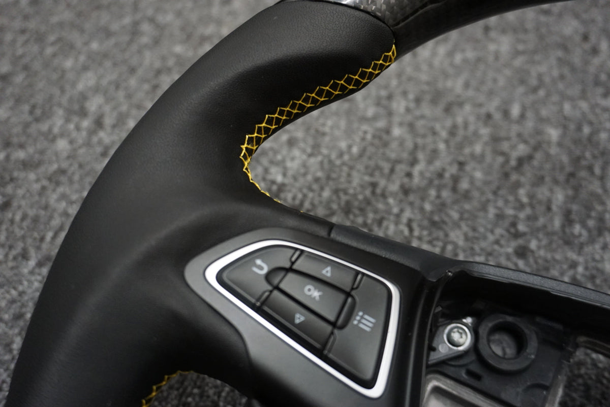 Ford Focus MK3.5 Base / ST / RS Carbon Fibre Steering Wheel (Custom 2014 - 2018)