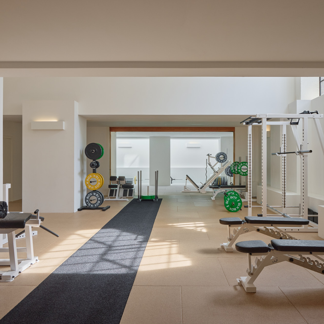 20mm Gym Flooring Mats – Navagio Premium Home Gym Floor – Sprung Konnecta