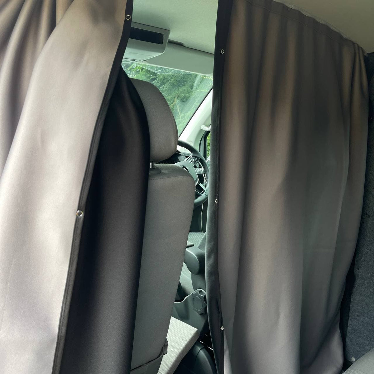For VW T6/T6.1 Transporter Cab Divider Curtain Kit with Rail Premium Quality - Van-X
