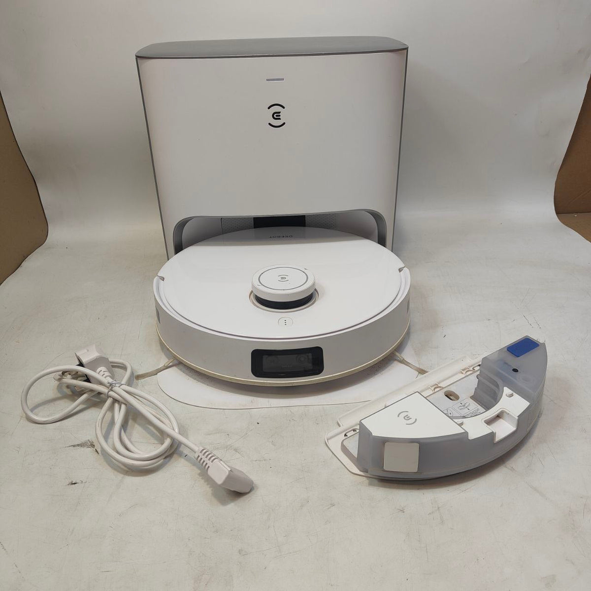 ECOVACS DEEBOT T10 PLUS Robot Vacuum Cleaner Auto-Empty Station 3000 Pa
