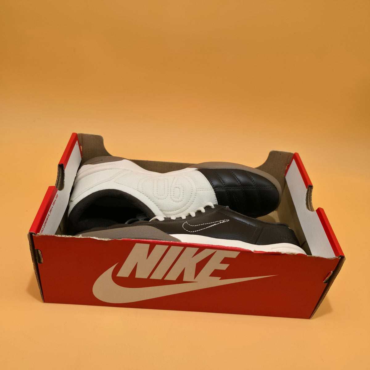 Nike Total 90 Women’s Trainers Soft Pearl Velvet Brown IQ0271-047