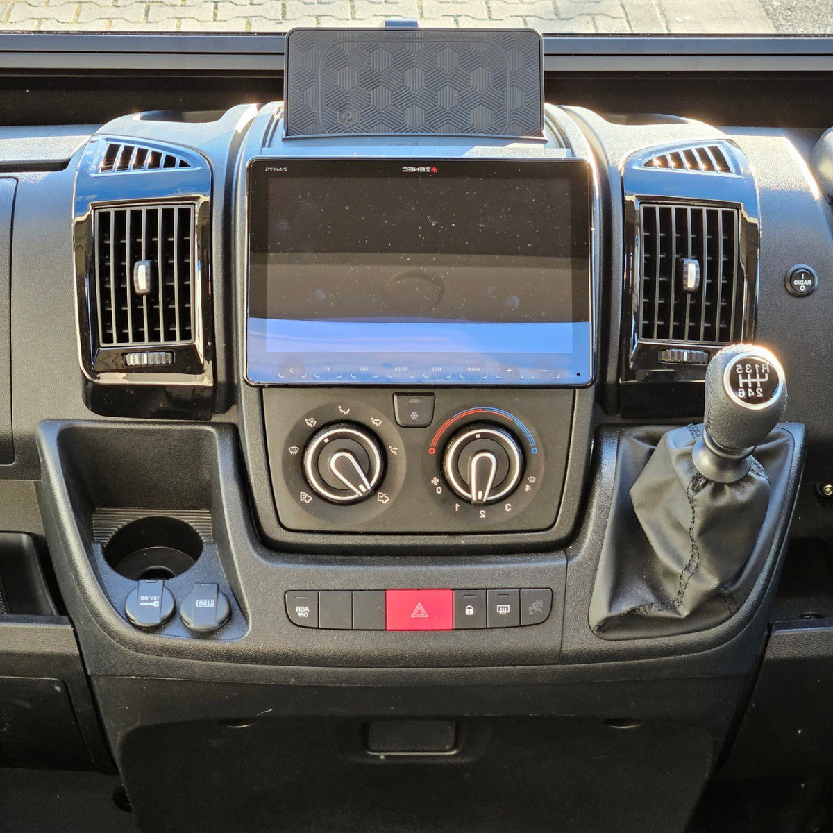 For Peugeot Boxer Dashboard Air Vent (Black) – Painted OEM Replacement, Ready to Fit | Van-X