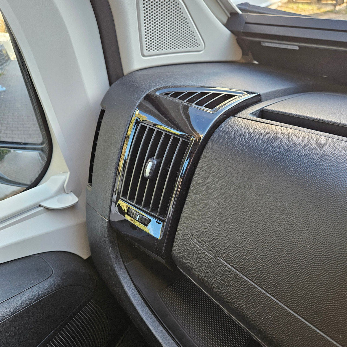 For Vauxhall Movano Dashboard Air Vent (Black) – Painted OEM Replacement, Ready to Fit | Van-X