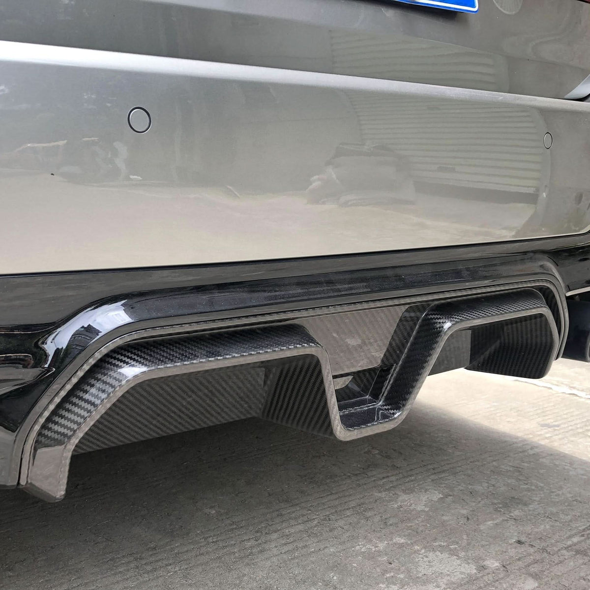CS Style Pre-Preg Carbon Fibre Rear Diffuser for BMW F90 M5 17-24