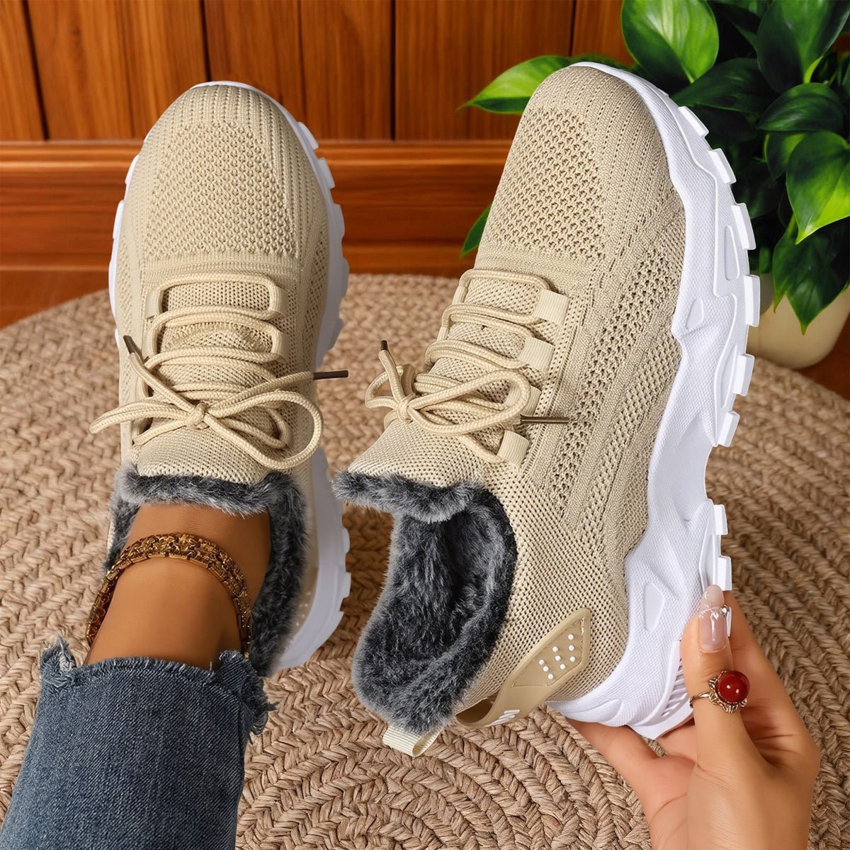 Fly-Woven Breathable Casual Shoes