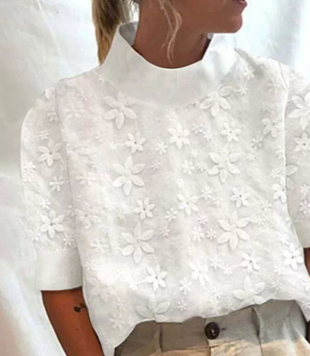 Embroidered lapel short-sleeved shirt
