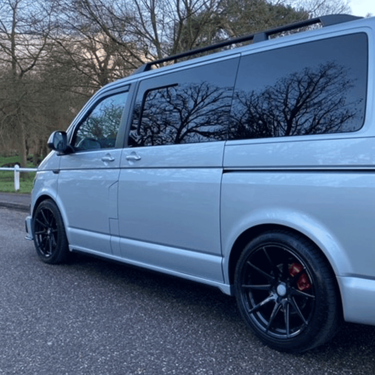 For VW T5, T5.1 SWB Side Skirts Reflex Silver Plastic Painted and Ready to Fit (B-Grade)