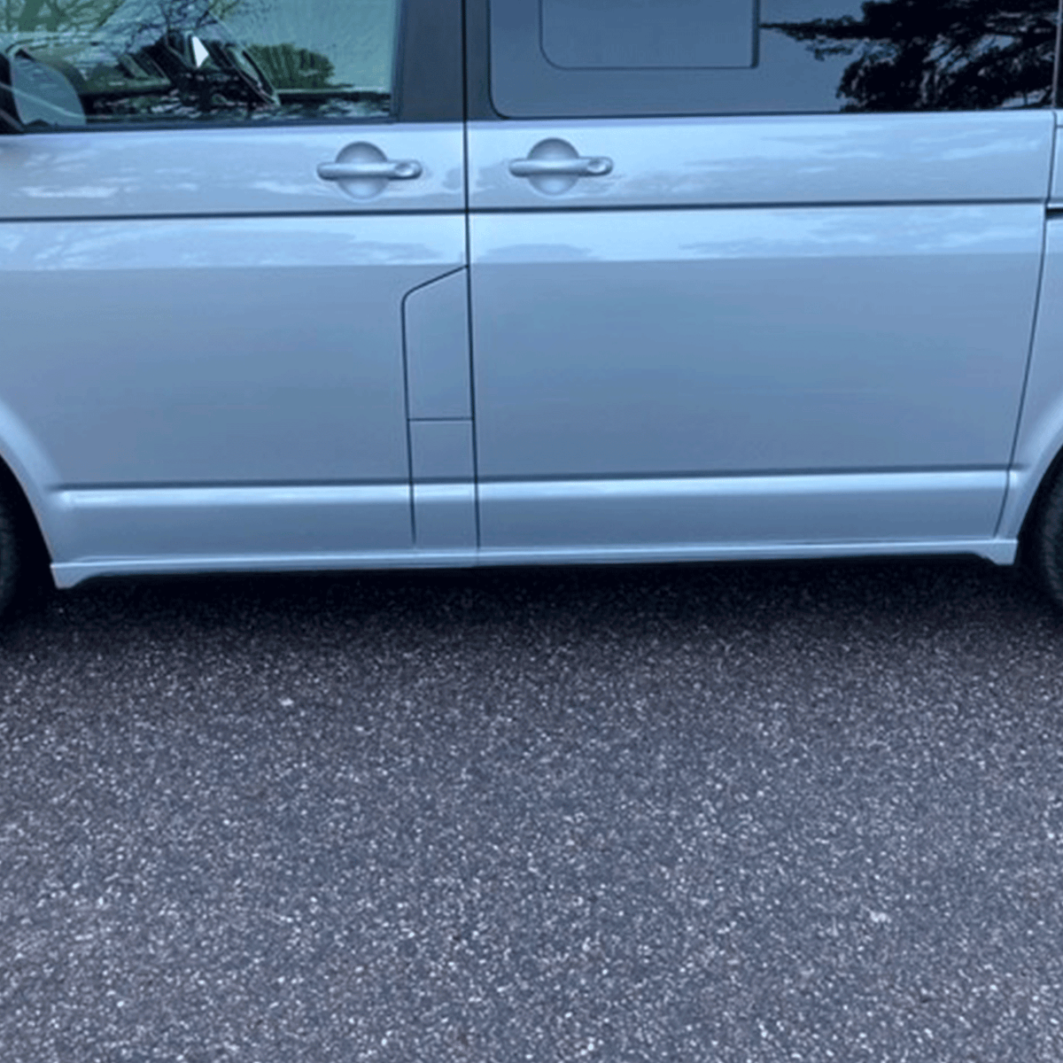 For VW T5, T5.1 SWB Side Skirts Reflex Silver Plastic Painted and Ready to Fit (B-Grade)