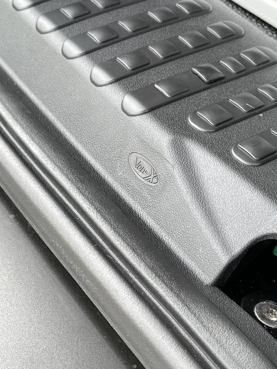 For VW T6 V3 Tailgate Threshold Cover + Side Step