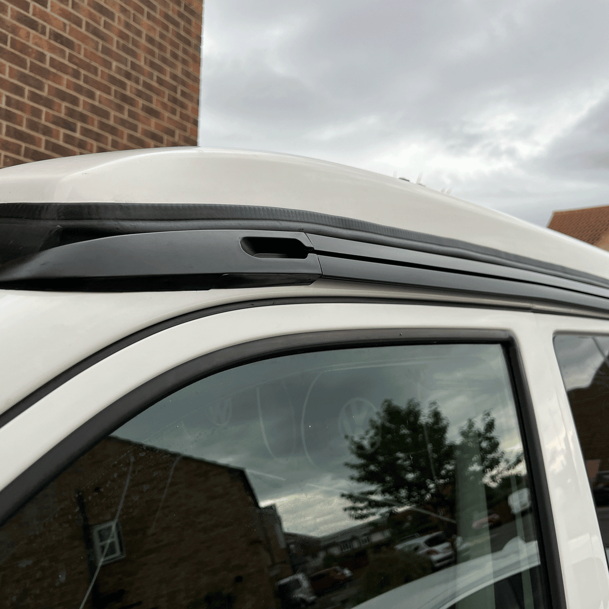 For VW T5 Black Campervan Awning Rails - Ideal for Campervan Drive-Away Awnings & Reimo Compatibility