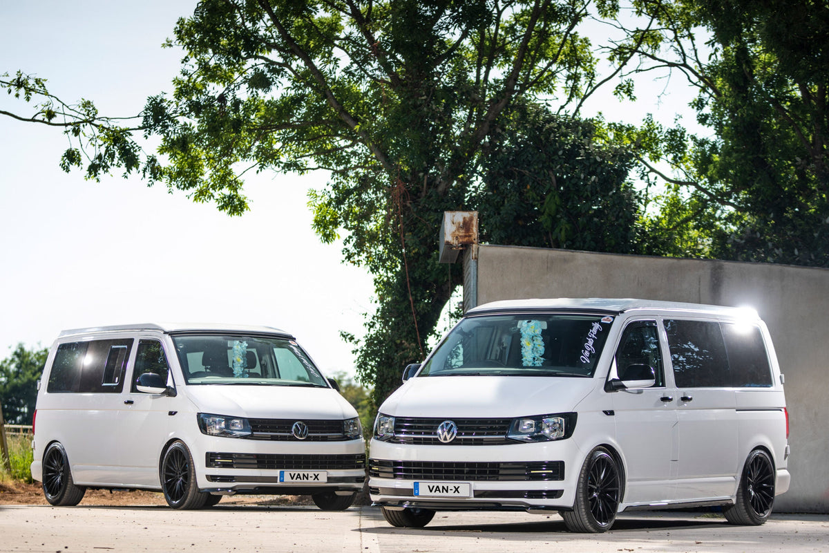 For VW T5, T5.1 SWB Side Skirts Deep Black Plastic Painted and Ready to Fit (B-Grade)