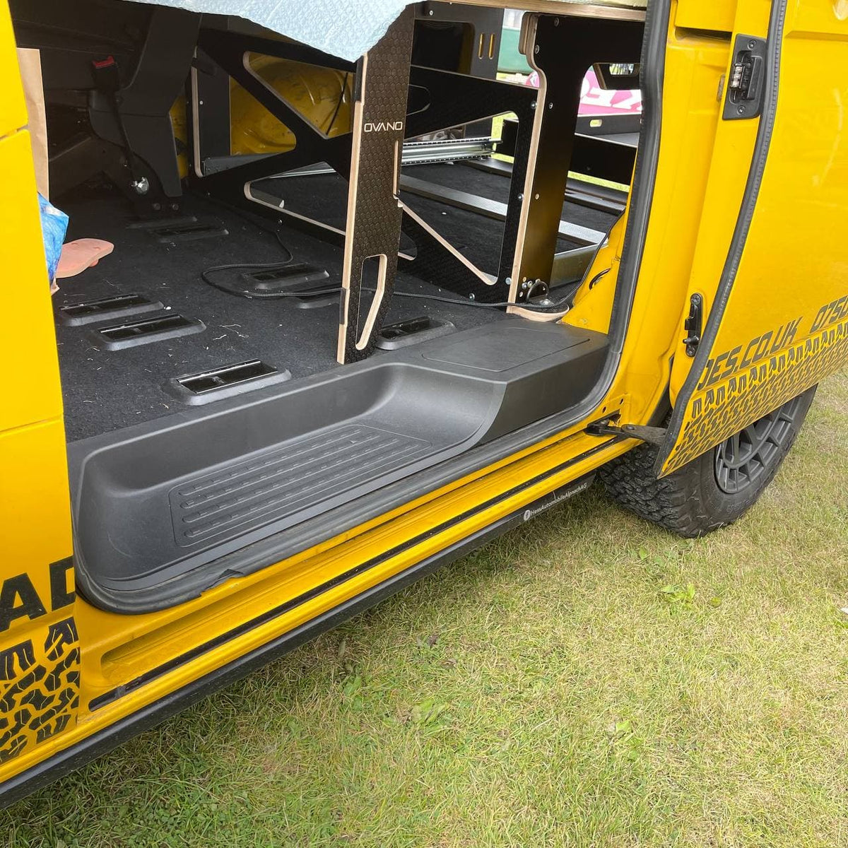 For VW T6 V3 Tailgate Threshold Cover + Side Step